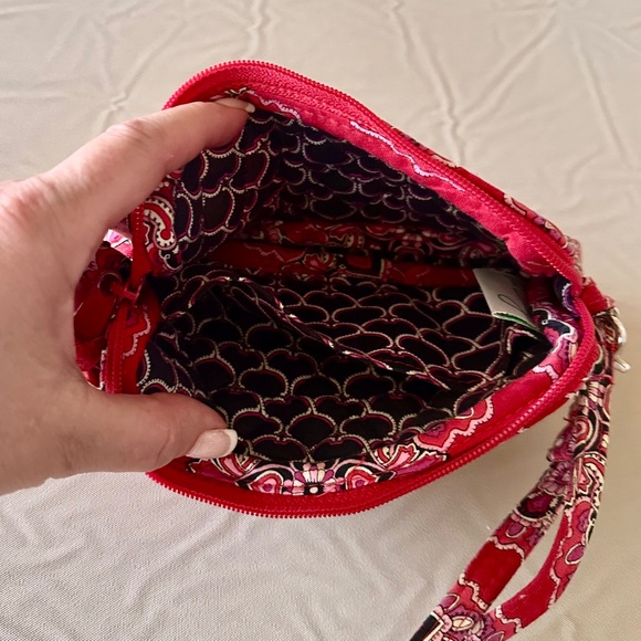 Vera Bradley "Frankly Scarlet" Cellphone Wristlet - Picture 6 of 8